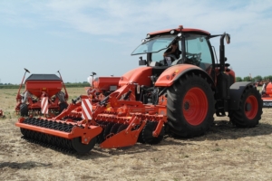 full-line-kubota-in-campoluglio-2017