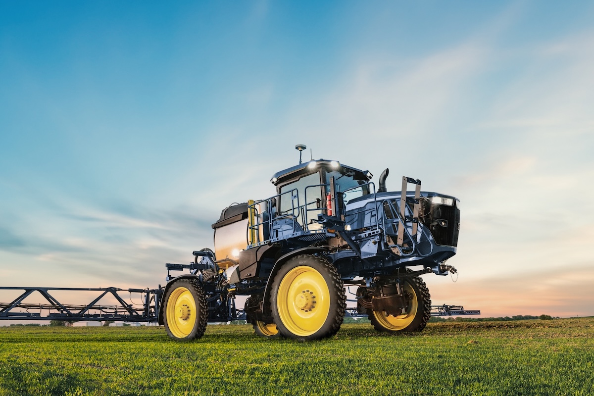 Irroratrice semovente equipaggiata con i pneumatici AGRIMAX PROCROP di BKT