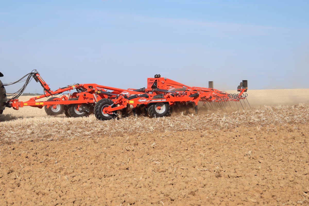 Dissodatori a denti Highlander, una delle novità KUHN tra gli attrezzi per la lavorazione