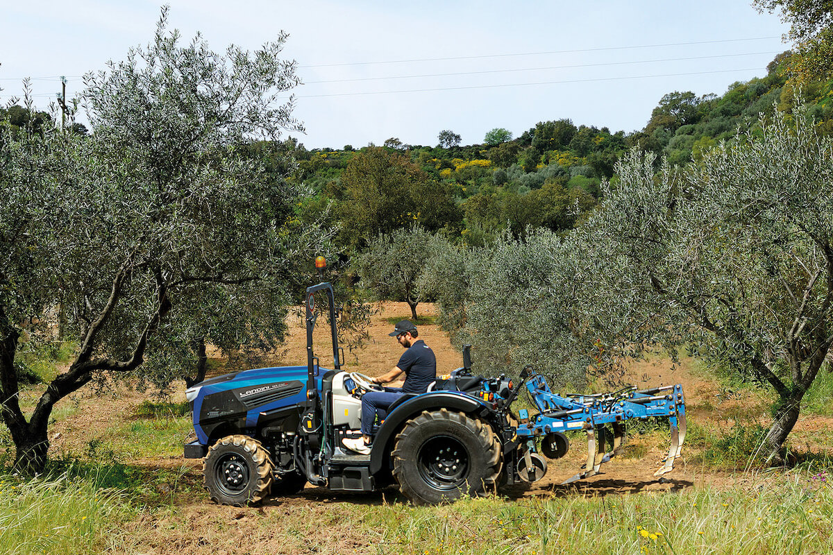 Landini Rex4 F-GE-GB-GT perfetti per la lavorazione del terreno e lo sfalcio in oliveto