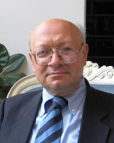 Il professor Alessandro Minelli