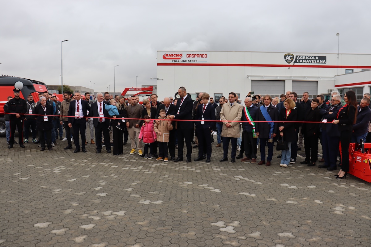 Maschio Gaspardo inaugura con Agricola Canavesana il primo store monomarca a Mortara