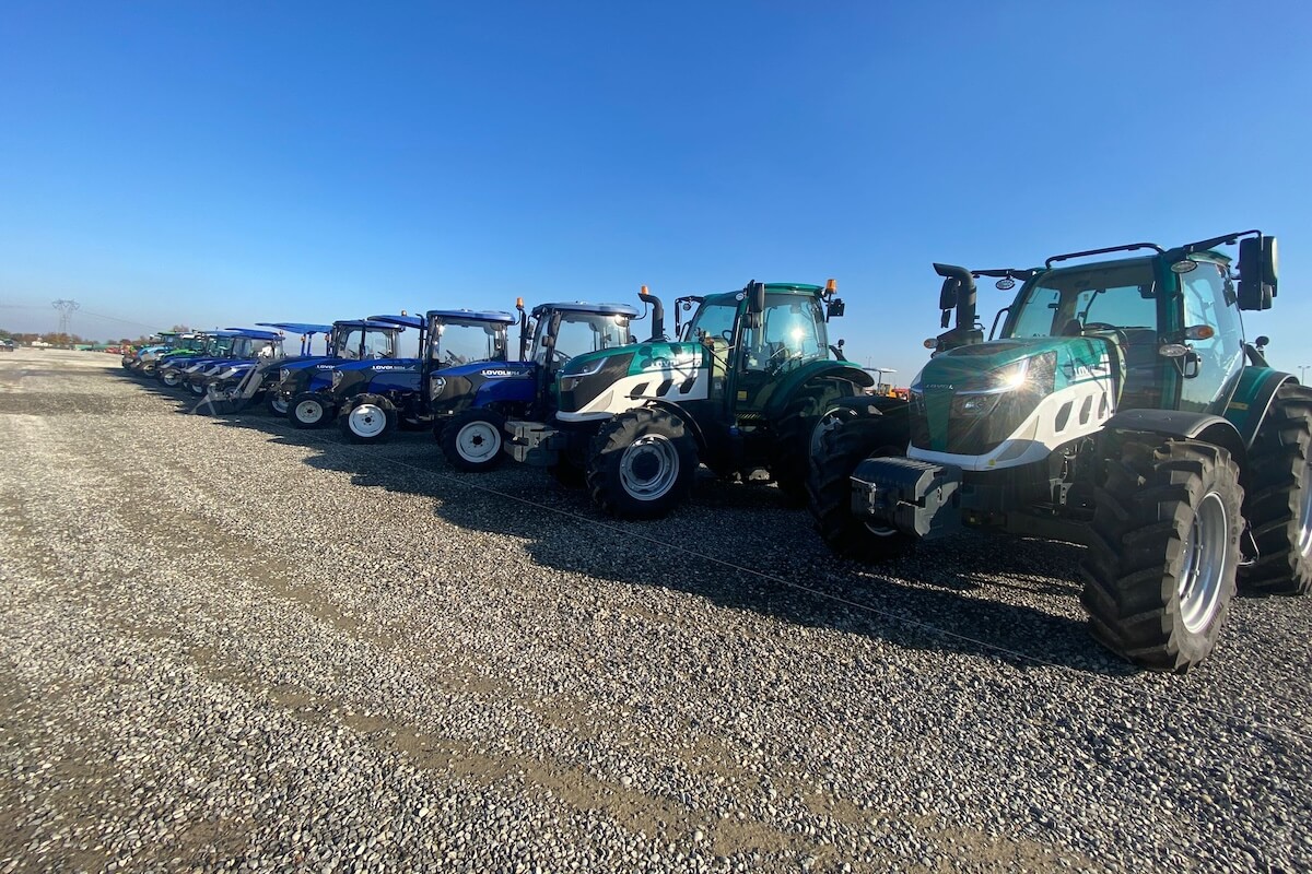 Trattori e attrezzi in vendita all'asta Ritchie Bros. del 4-5 dicembre 2025