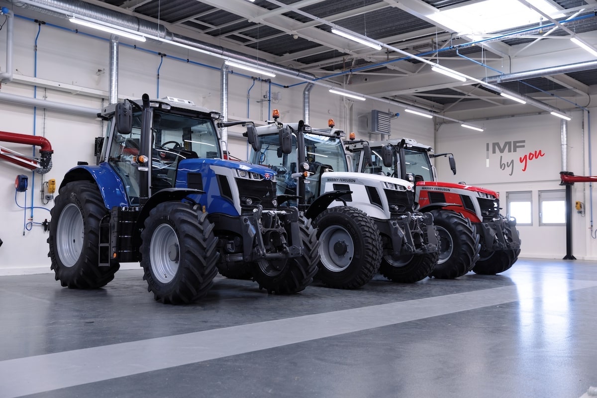 La personalizzazione dei trattori MF avviene nello stabilimento francese di Beauvais