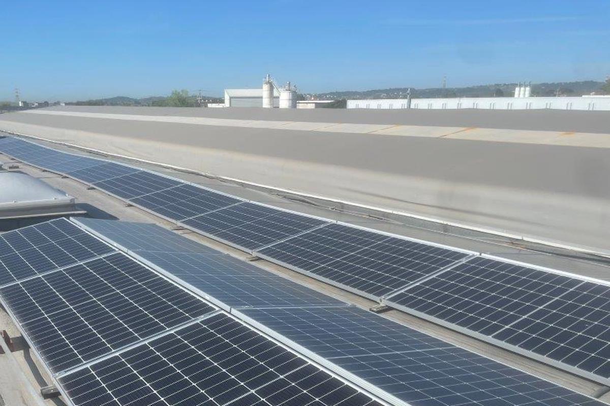 Una porzione del recente impianto fotovoltaico installato sulla sede produttiva Tori di Fiano Romano