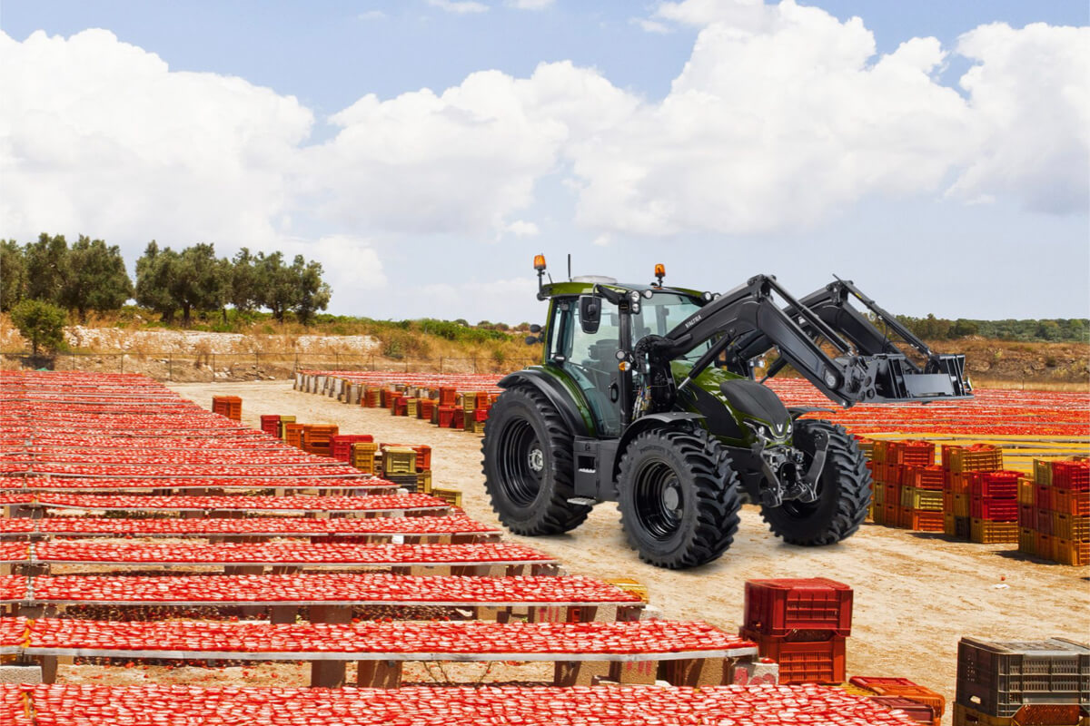 I modelli Valtra Serie G sono dei veri factotum nelle coltivazioni di pomodori