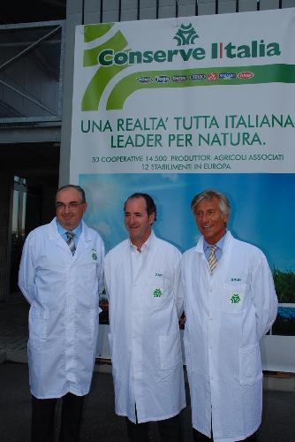 Il ministro al Mipaaf Luca Zaia e Paolo Bruni, presidente Fedagri-Confcooperative