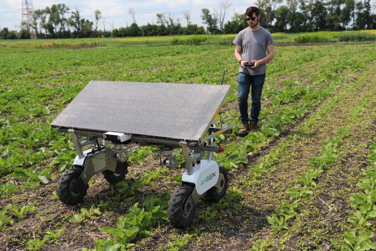 Si moltiplicano i robot alimentati da pannelli solari