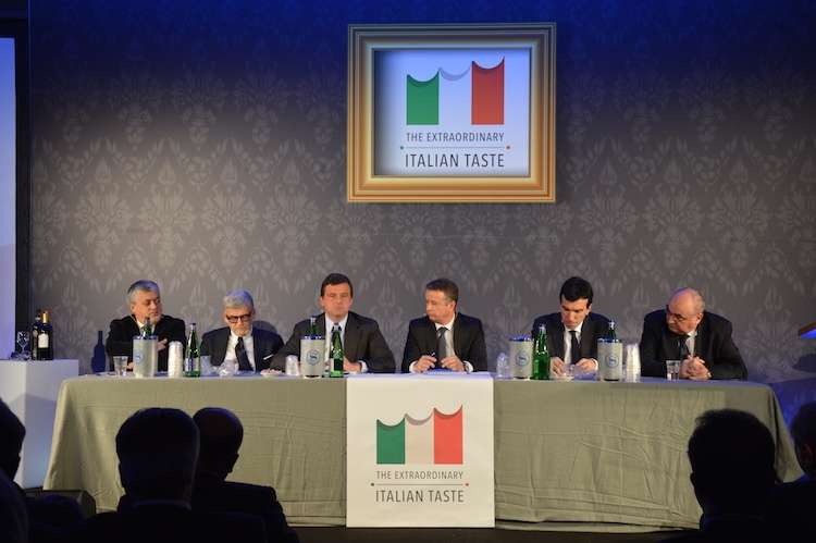 Alleanza delle cooperative italiane: un momento dell'assemblea tenutasi il 18 novembre a Roma