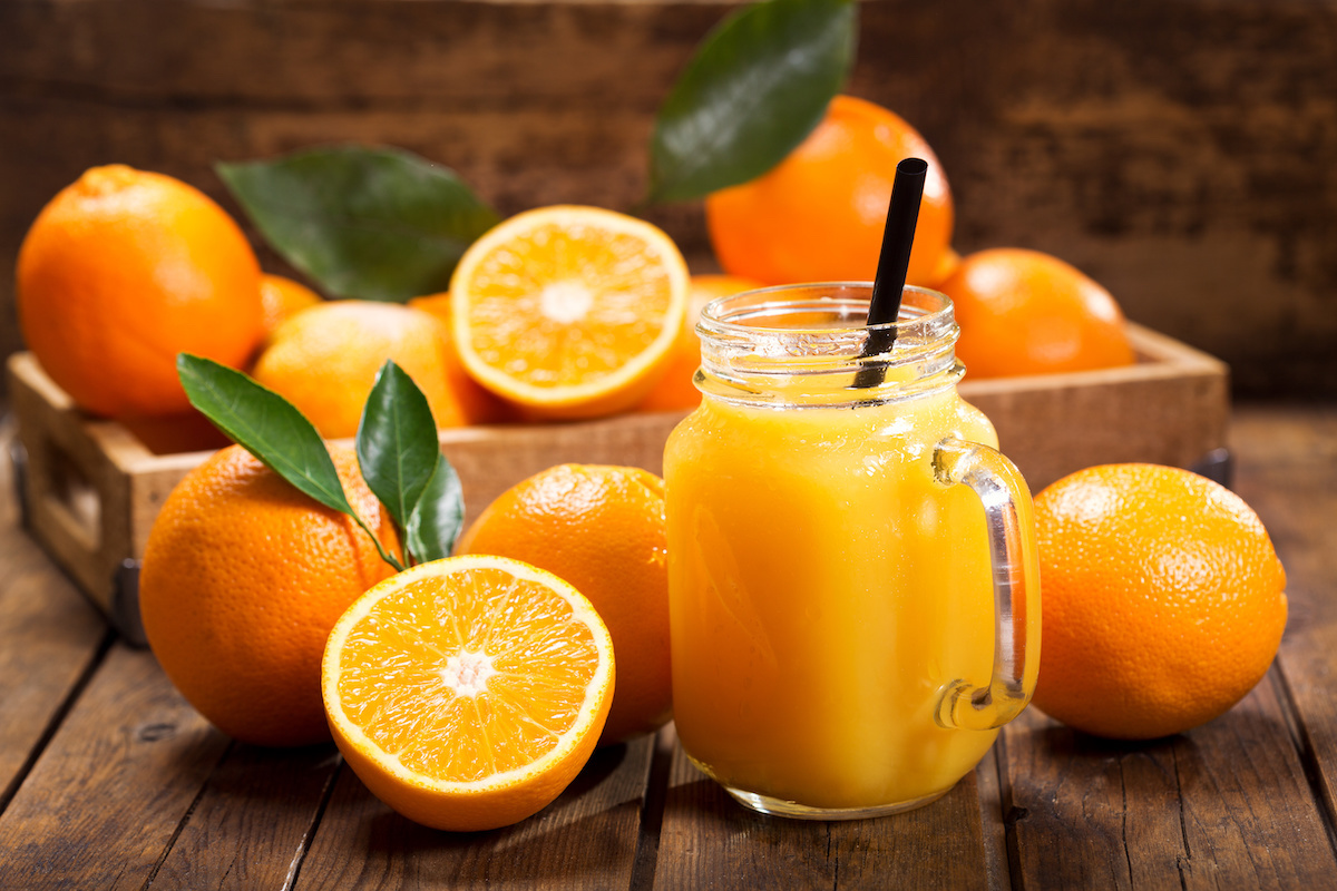 Arance: un frutto di medie dimensioni contiene circa 75 milligrammi di vitamina C