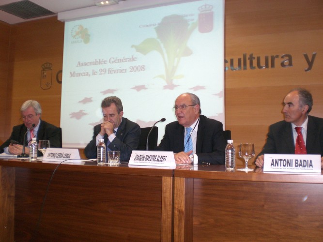 Da sinistra: Luciano Trentini, Antonio Cerda' Cerda', Joaquin Maestre Albert, Antoni Badia