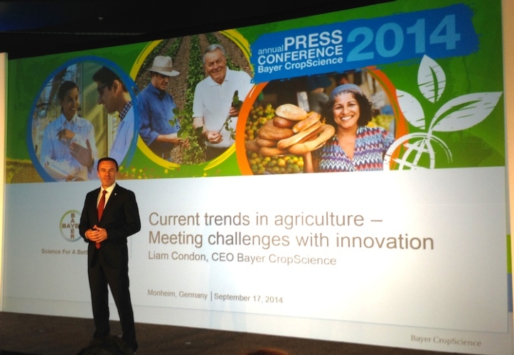 Liam Condon, CEO di Bayer CropScience, apre la conferenza stampa annuale dell'azienda