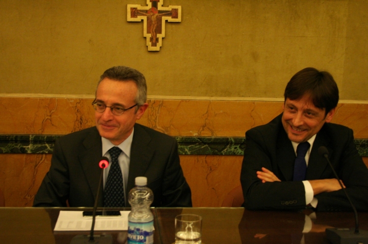 Mario Catania, ministro delle Politiche agricole e Dario Stefano, coordinatore tavolo nazionale assessori all'Agricoltura