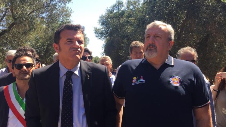 Il ministro Centinaio ed il presidente Emiliano in Salento, durante la visita del 19 luglio 2018
