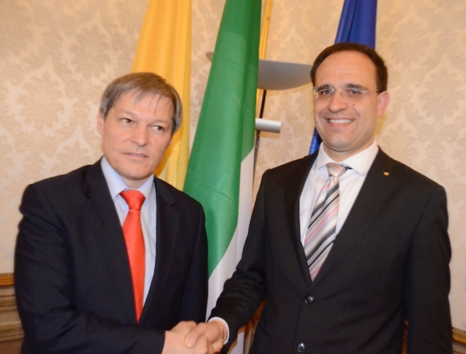 Da sinistra: il commissario europeo all’Agricoltura Dacian Ciolos e il presidente della Coldiretti Roberto Moncalvo a Palazzo Rospigliosi