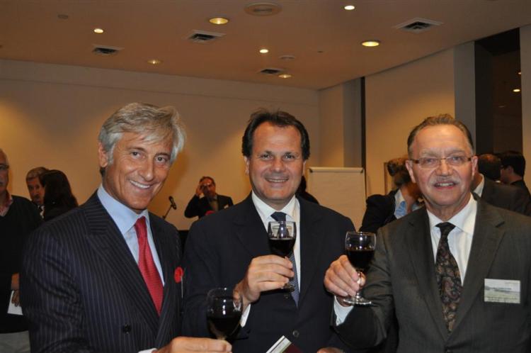 Da sinistra: Paolo Bruni, presidente Cogeca; il ministro al Mipaaf Francesco Saverio Romano e Gerd Sonnleitner, presidente Copa 