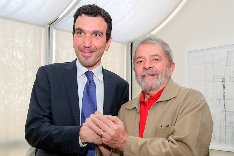 Da sinistra il ministro Maurizio Martina e l'ex presidente del Brasile Luiz Inácio Lula da Silva