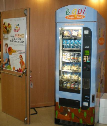 Frutta Snack, un distributore per gli studenti