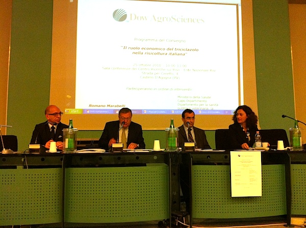 I relatori del convegno organizzato da Dow AgroSciences: da sinistra, Roberto Magnaghi, Romano Marabelli, Paolo Cortesi, Ersilia Di Tullio