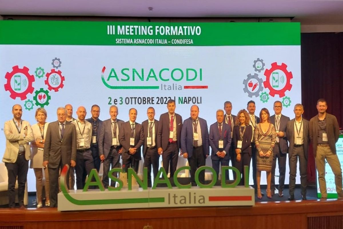 Foto di gruppo al III meeting formativo del sistema Asnacodi - Condifesa
