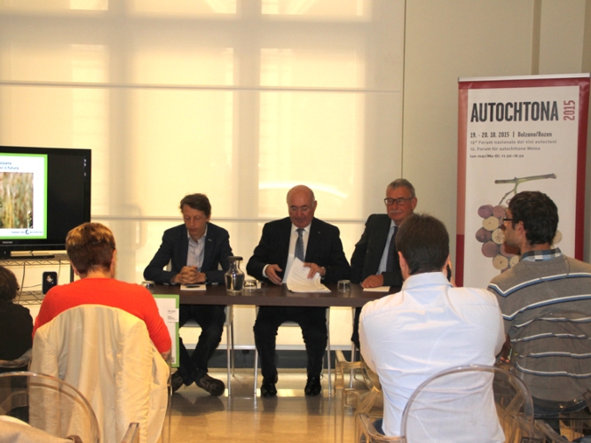 Un momento della conferenza stampa di Fiera Bolzano tenutasi a Bologna il 15 ottobre 2015