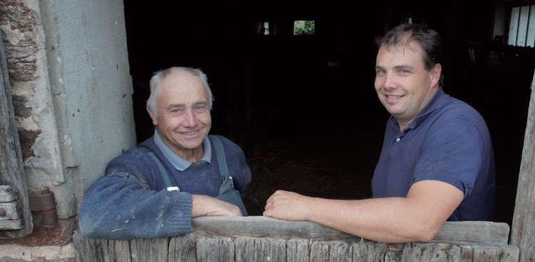 Frédéric Bossoutrot e suo padre Jean François, due generazioni di allevatori con visioni differenti
