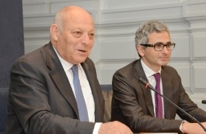 Da sinistra: Luis Durnwalder, presidente della Provincia di Bolzano, e Michael Oberhuber, direttore di Laimburg