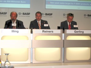Illing, Reiners e Gerling durante la conferenza stampa - 30 Agosto 2005; sotto, la sala stampa al completo