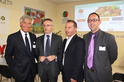 Da sinistra: Paolo Bruni (presidente Cso), il ministro Catania, Mario Tamanti (consigliere delegato Cso) e Carlo Manzo (vice presidente Cso)