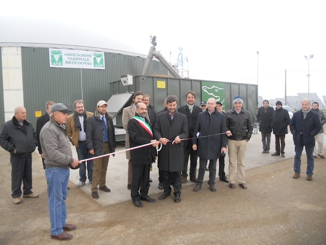 Un momento dell'inaugurazione dell'impianto di Pozzonovo (Pd)