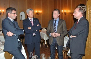 L'incontro a Bolzano degli assessori all’agricoltura Anton Steixner (Tirolo), Hans Berger e Erich Schwärzler (Vorarlberg) con Klaus-Dieter Borchardt (a destra)