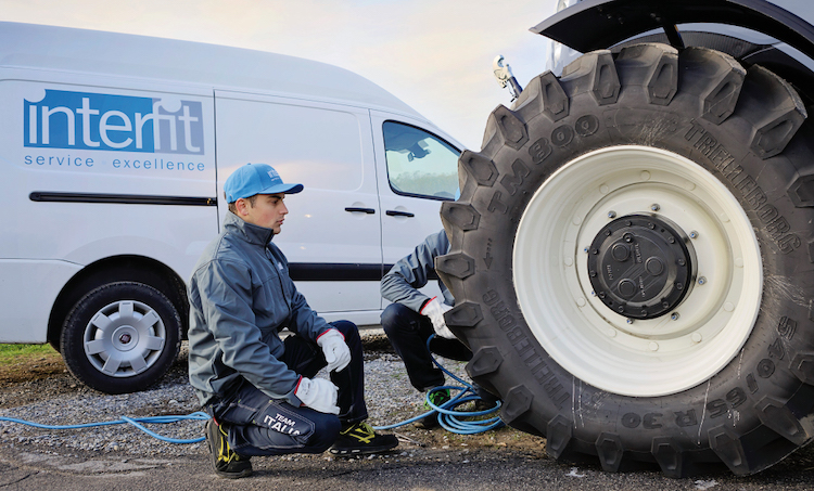 Il team Interfit si occupa della manutenzione dei pneumatici usati in diversi settori