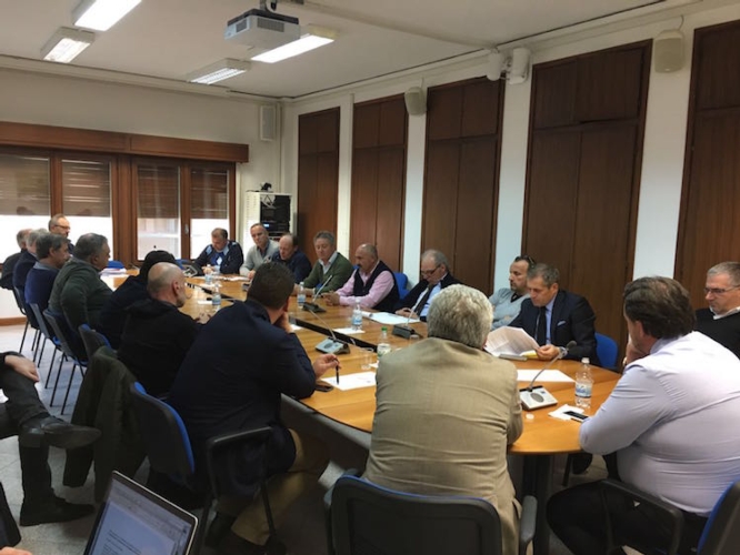 Il tavolo di confronto che si è tenuto a Mantova il quattro aprile 2016