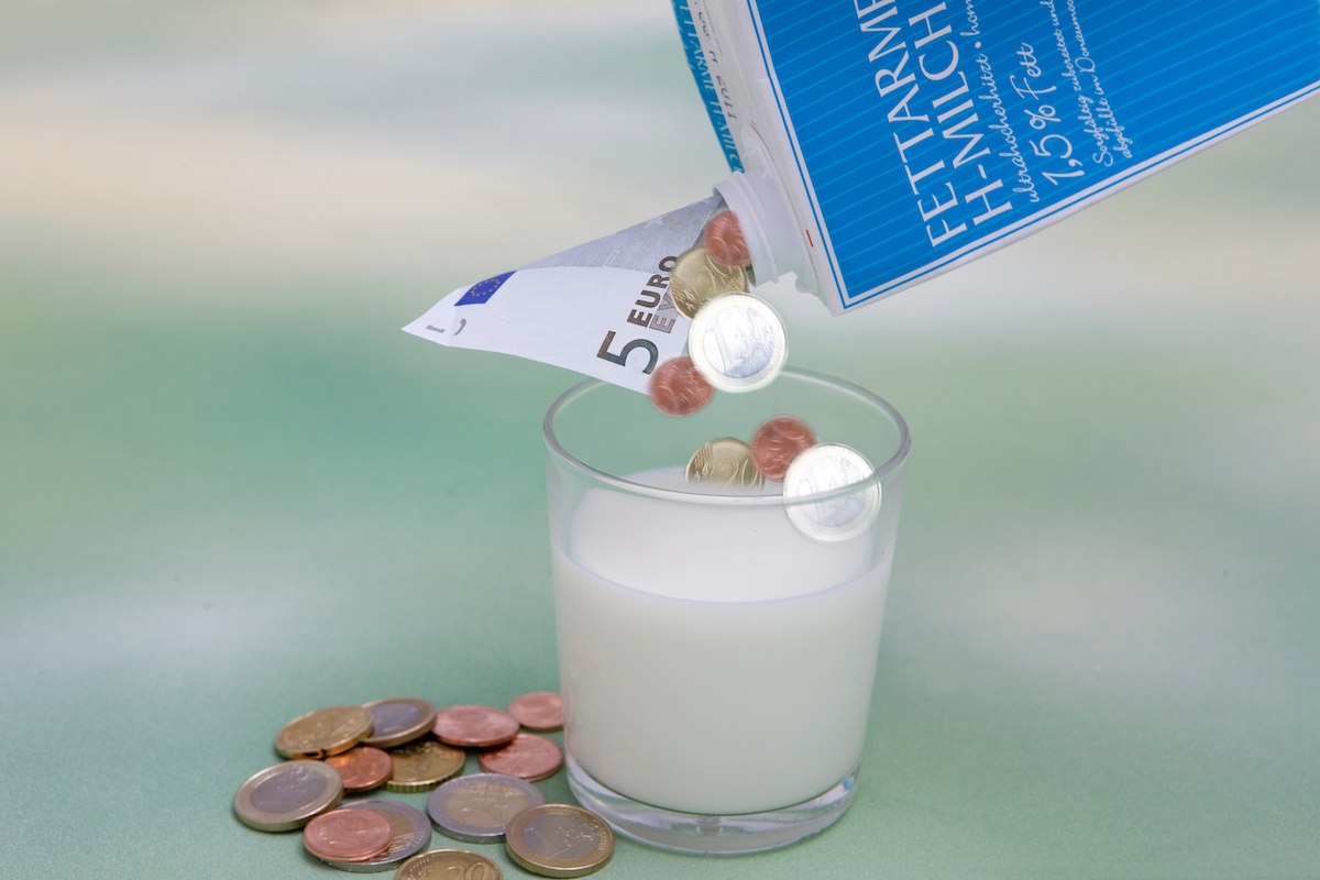 Latte, dai 60 centesimi al litro di gennaio ai 57,5 centesimi per i prossimi cinque mesi