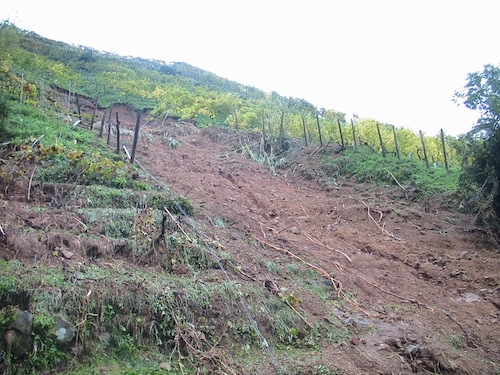 L'ondata di maltempo ha causato gravi frane nelle colline del Candia