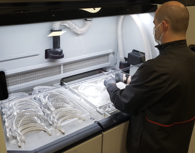 A Beauvais Massey Ferguson ha avviato la produzione con stampa 3D di visiere per la protezione del personale sanitario