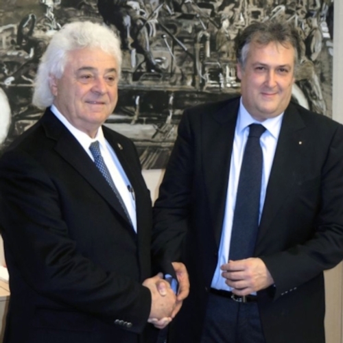 Da sinistra Egidio Maschio e Francesco Feraboli in occasione del primo accordo a gennaio 2014