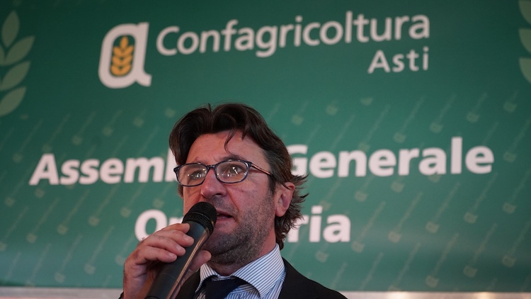 Massimo Forno durante il suo discorso, a seguito della riconferma come presidente di Confagricoltura Asti