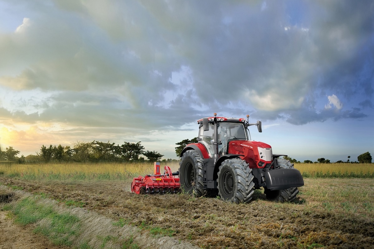 McCormick presenta il nuovo trattore di alta potenza X8.634 VT-Drive da 340 cavalli