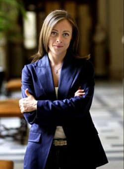 Giorgia Meloni, ministro della Gioventù