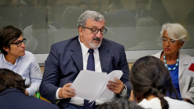 Michele Emiliano, il presidente della Regione Puglia intende rilanciare gli investimenti nell'olivicoltura salentina con il Psr 2014/2020
