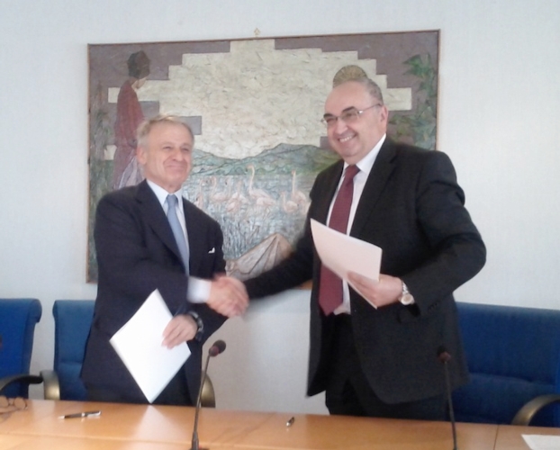 Da sinistra: il ministro dell'ambiente Corrado Clini e il presidente di Conserve Italia Maurizio Gardini