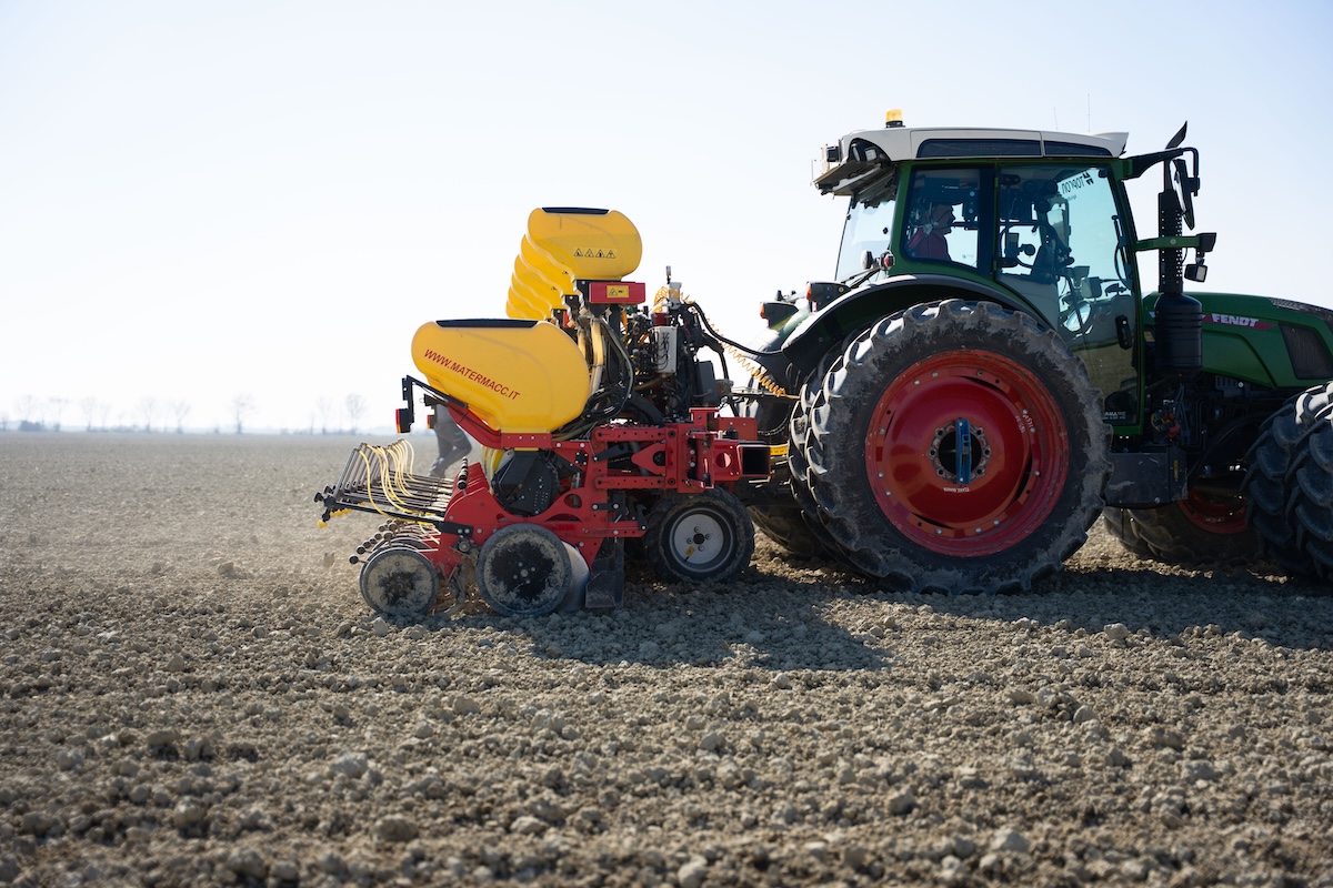 MS 8230 garantisce semine perfette anche per semi minuti grazie al distributore MAGICSEM