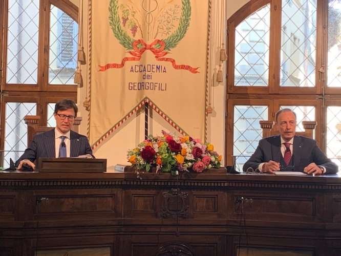 A sinistra il sindaco di Firenze Dario Nardella e a destra il presidente dell'Accademia dei Georgofili Massimo Vincenzini