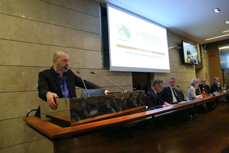 Stefano Bonaccini, presidente della Regione Emilia Romagna, durante il suo intervento