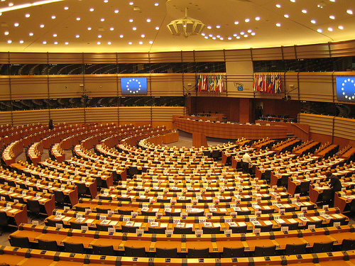 Parlamento europeo, controlli più severi in arrivo