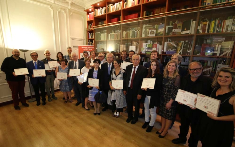 La foto di gruppo della premiazione Oiv 2018