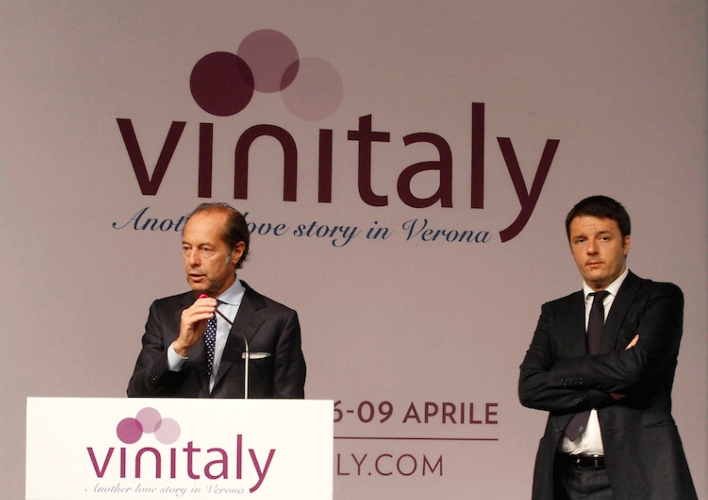 Vinitaly, il presidente del Consiglio Matteo Renzi e il presidente di Veronafiere Ettore Riello