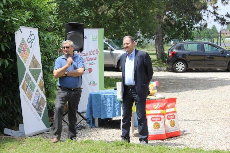 A sinistra il presidente di Sis, Mauro Tonello; a destra il direttore generale Claudio Mattioli