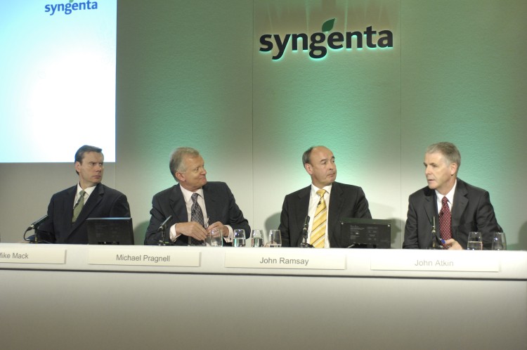 I relatori durante la presentazione dei risultati Syngenta - I semestre 2007